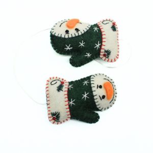 set of 2 - felt mitten set