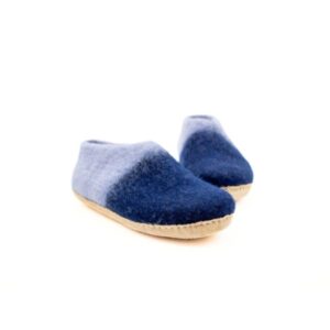 Dual color handmade felt shoe