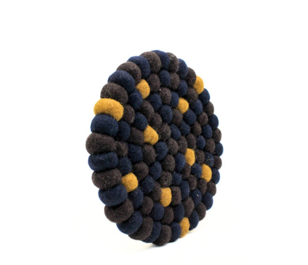 Felt ball Trivet