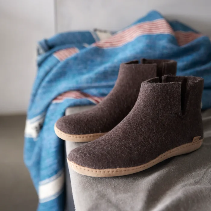 Boot with leather sole - Chestnut - Image 3
