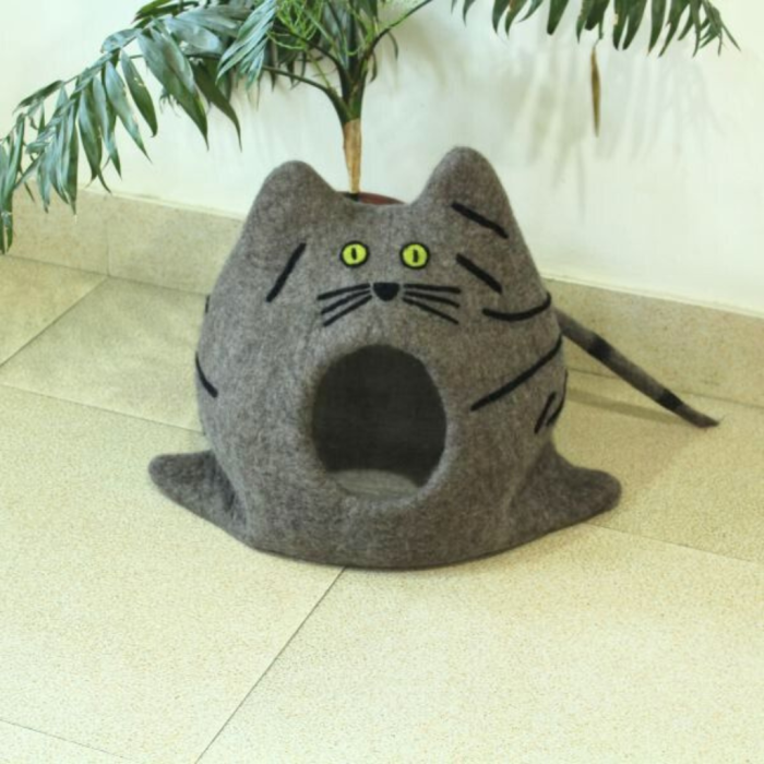 Handmade grey felt cat house with a cat-inspired design - Image 6