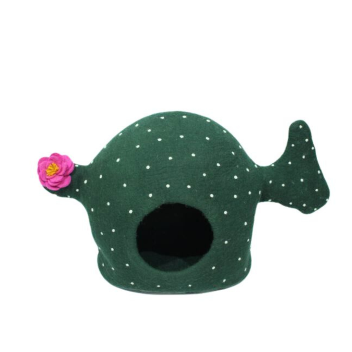 Handmade green cactus design felt cat house with pink flower - Image 4