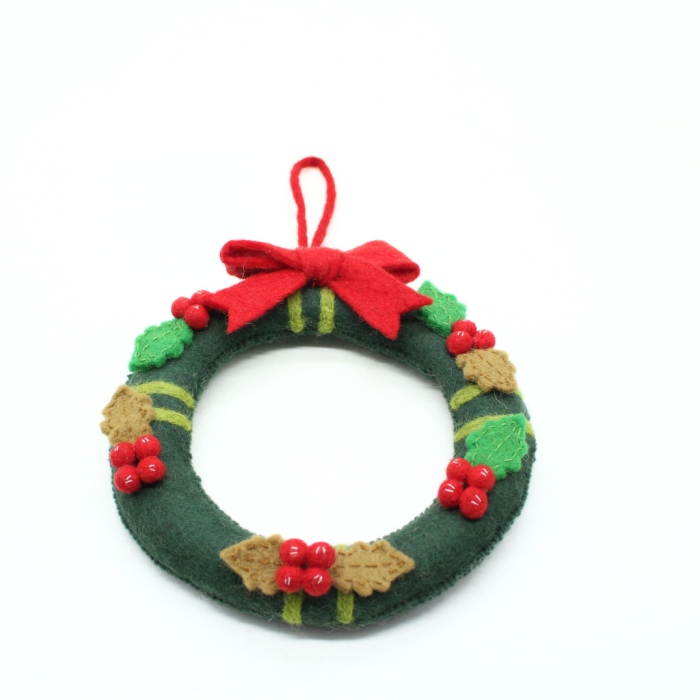Handmade Christmas Wreath with Red Bow and Cherry Berries for Festive Home Decoration - Image 3