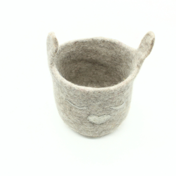 Handmade Felt Grey Easter Storage Basket with Heart Embroidery  Crafted from 100% Natural Wool - Image 3