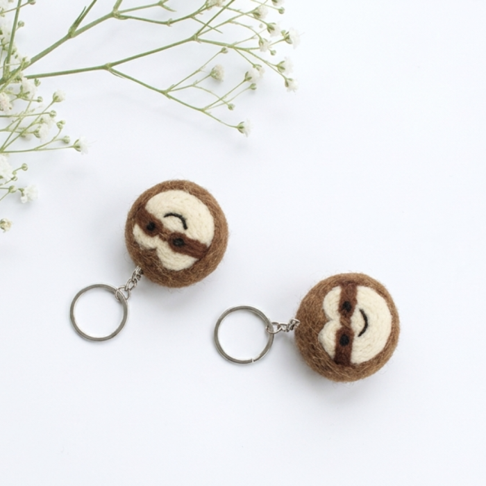 Handmade Felt Sloth Face Keychain Crafted from 100% Natural Wool. - Image 2