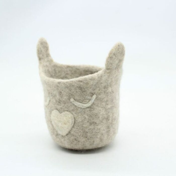 Handmade Felt Storage Basket with Heart Design - Image 4